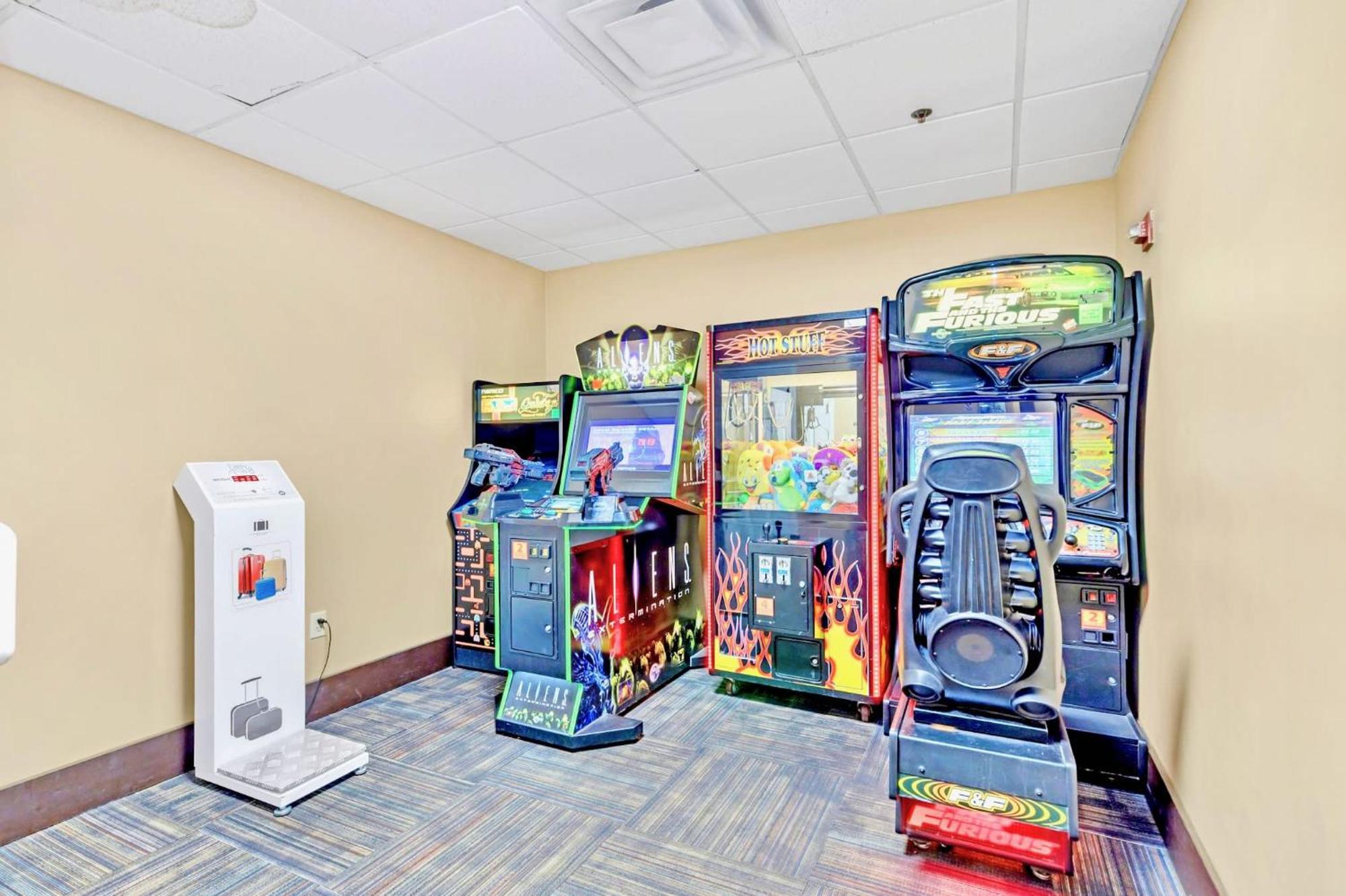 1Br Condo - Two Queens Arcade Pool - Near Disney أورلاندو المظهر الخارجي الصورة